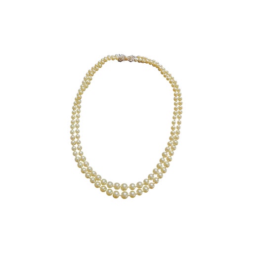 Pearl necklace