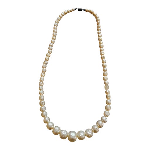 Pearl necklace