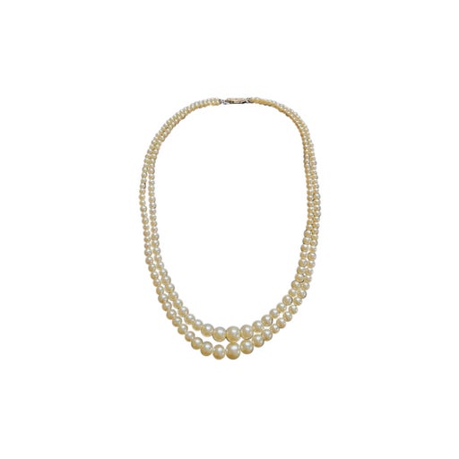 Pearl necklace
