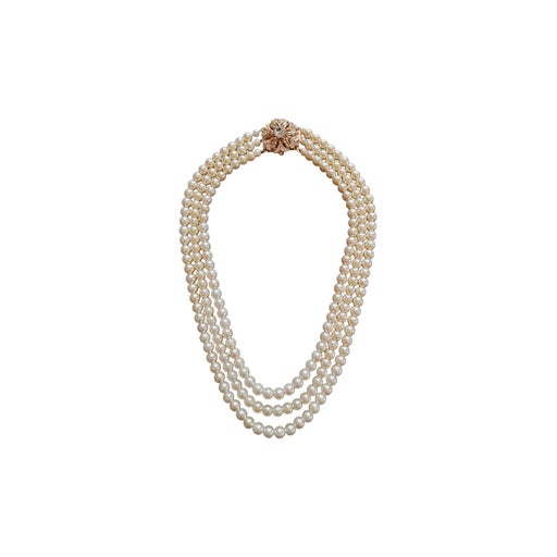 Pearl necklace