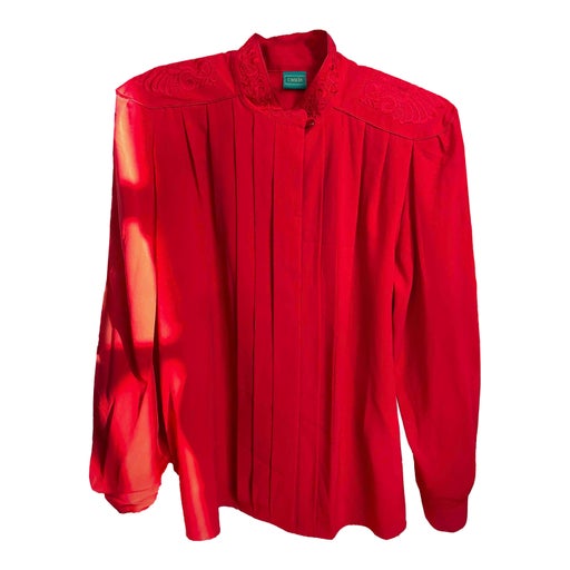 Blouse with embroidered patterns