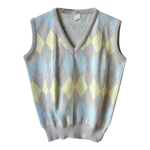 Patterned sleeveless sweater