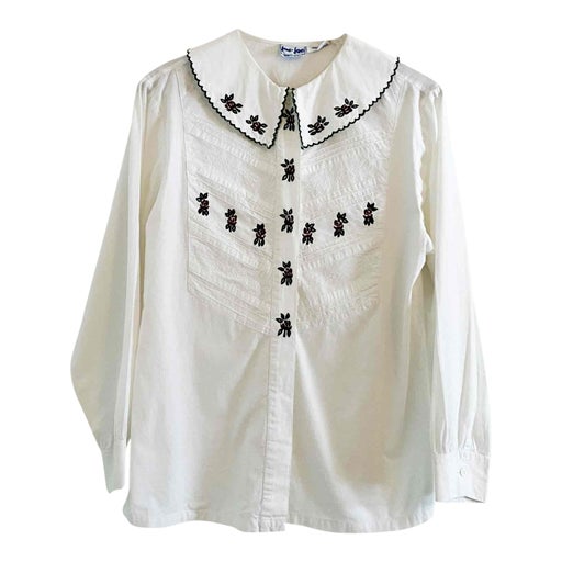 Embroidered shirt