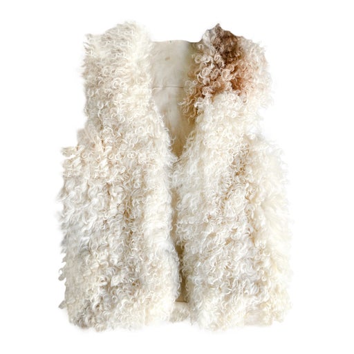 Sleeveless vest