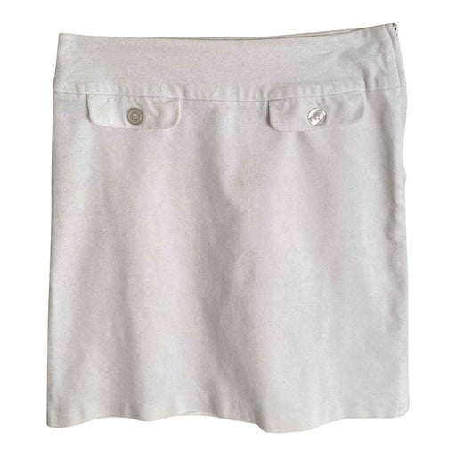 Short velvet skirt