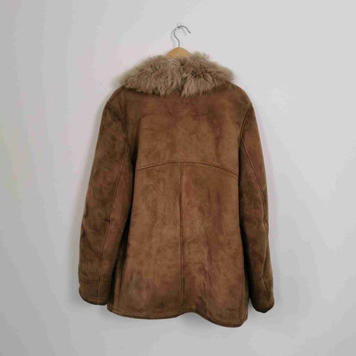 Manteau en peau lainée