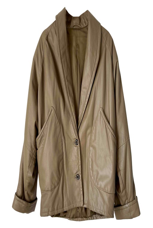 Short leather jacket