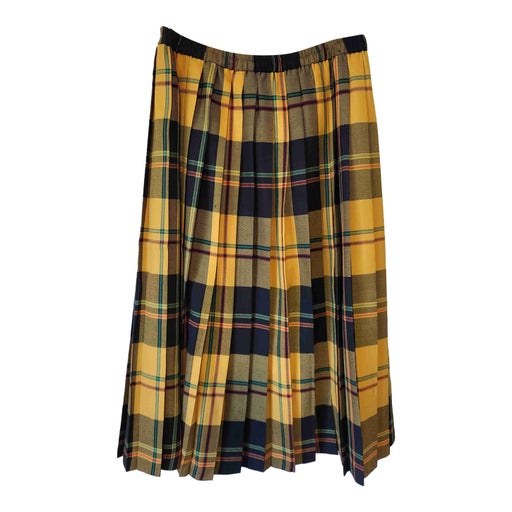 Pleated check skirt