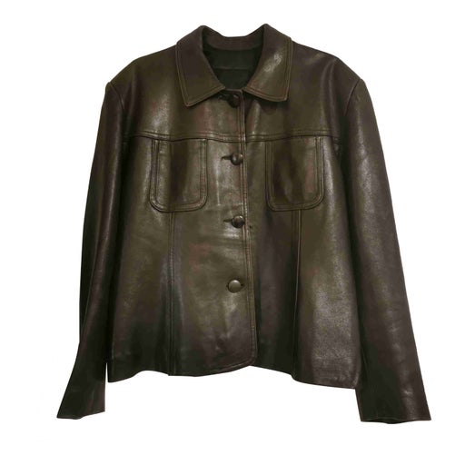 Short leather jacket