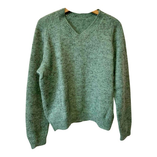 Woolen sweater