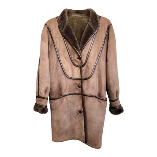 Manteau en peau lainée