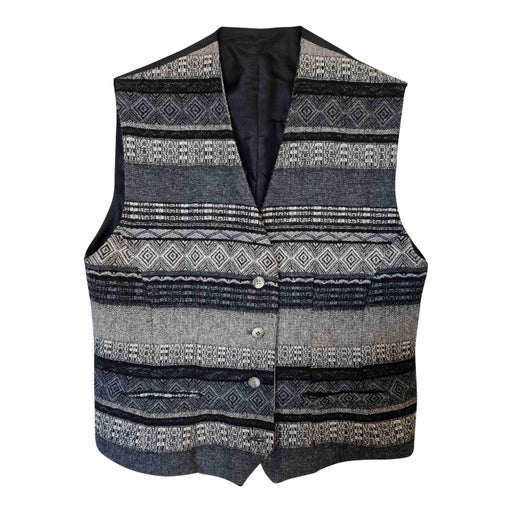 Patterned vest