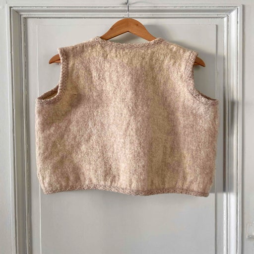 Sheep wool vest