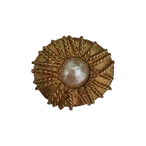 Pearl and golden brooch