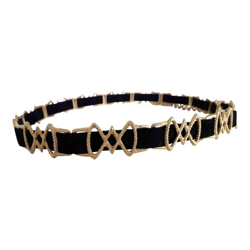 Velvet and link belt