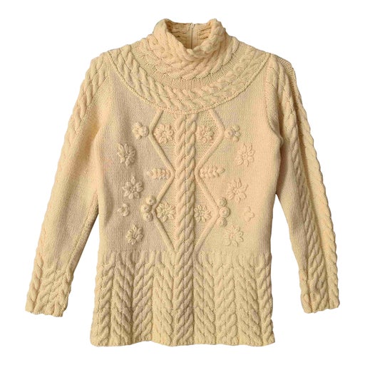 Cable wool sweater