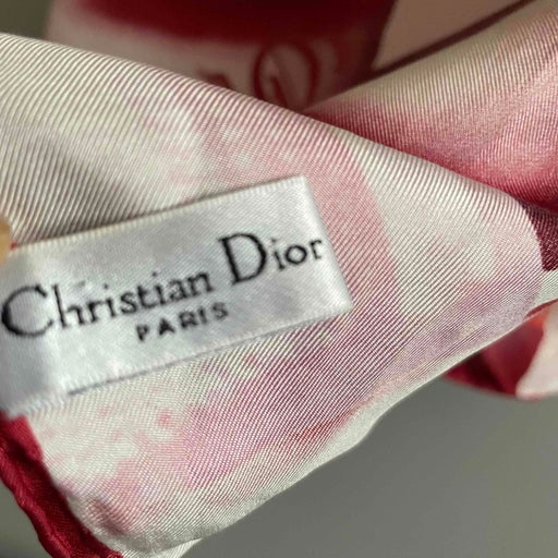 Square Christian Dior