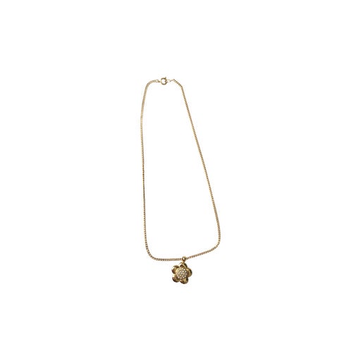 pendant necklace