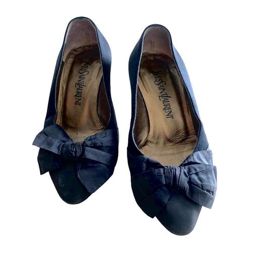 Yves Saint Laurent pumps