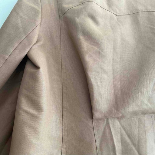 Short trench coat