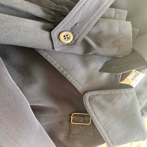 Lightweight trench