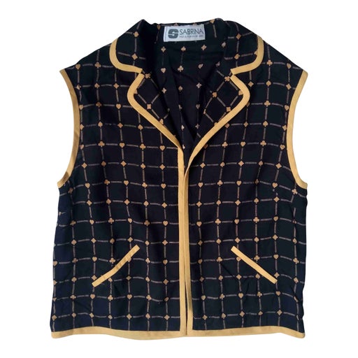 Patterned sleeveless cardigan