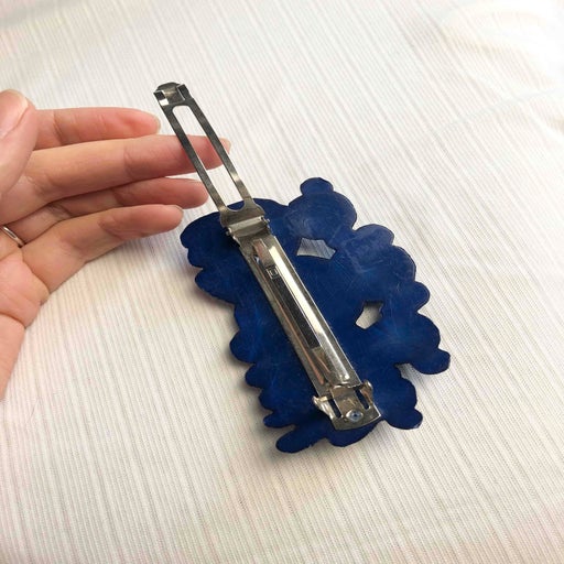 Bear hair clip