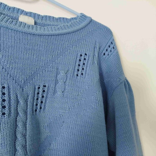 Knit sweater
