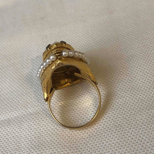 Golden metal ring