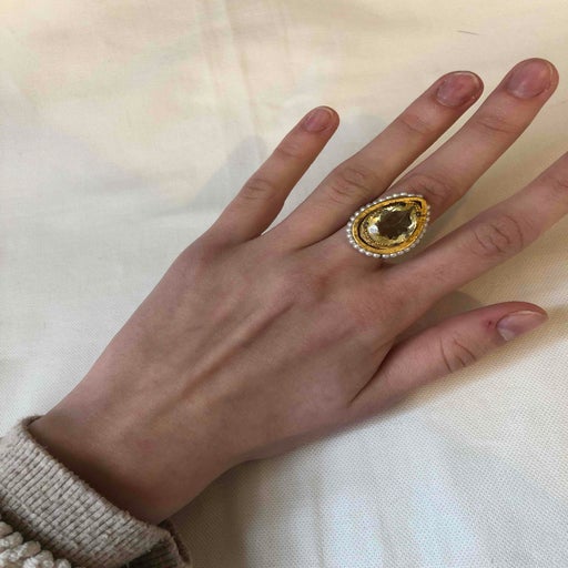 Golden metal ring