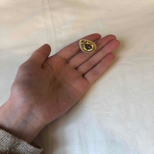Golden metal ring