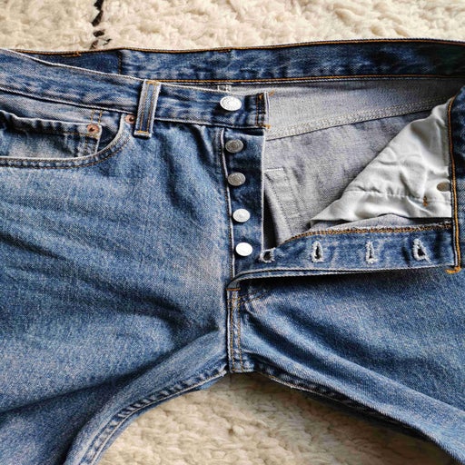 Jean Levi's 501 W32L36
