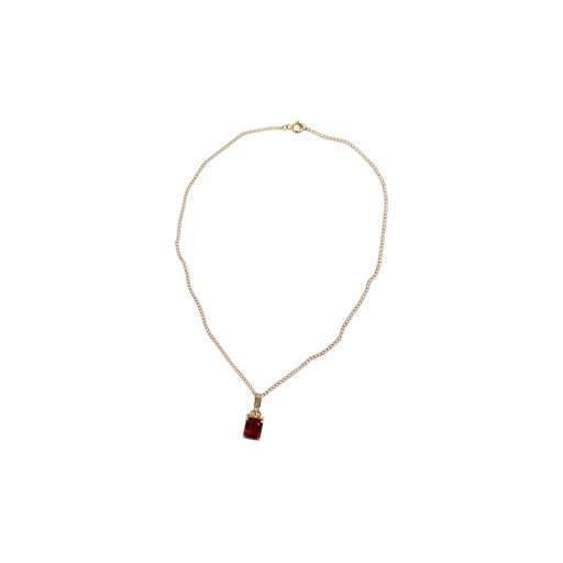 pendant necklace