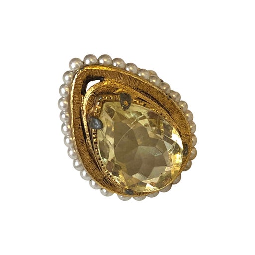 Golden metal ring