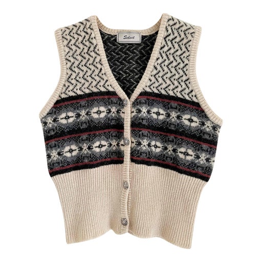 Sleeveless wool vest