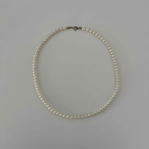 Pearl necklace