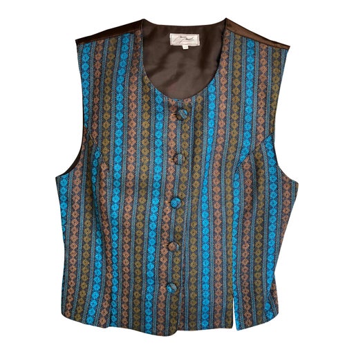 Woven sleeveless vest