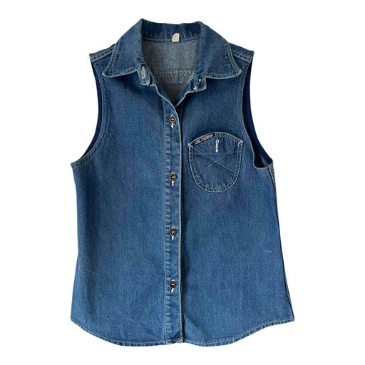 Lee sleeveless shirt