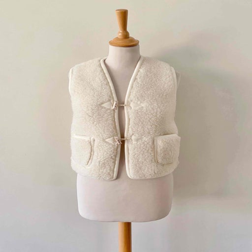Sleeveless wool vest
