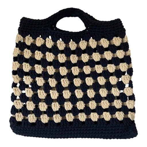 Crochet handbag