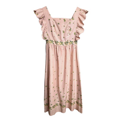 Dress with polka dots and flowers