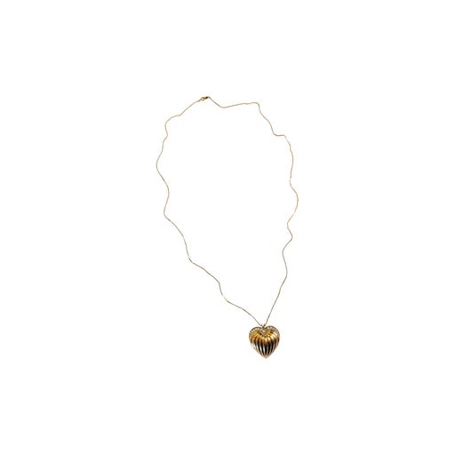 Golden pendant necklace