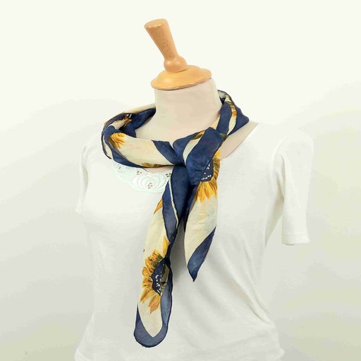 Sunflowers scarf