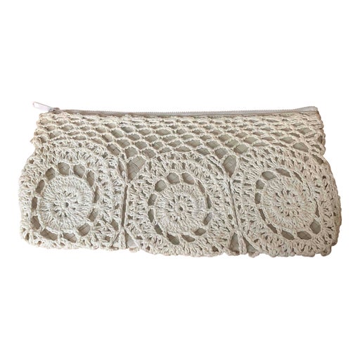 Pochette en crochet