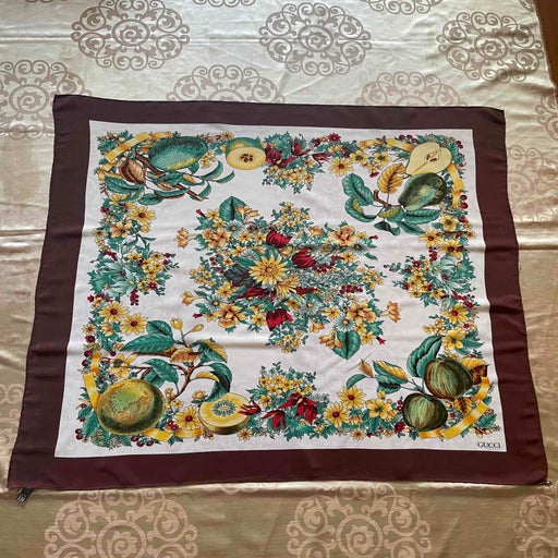 Gucci scarf