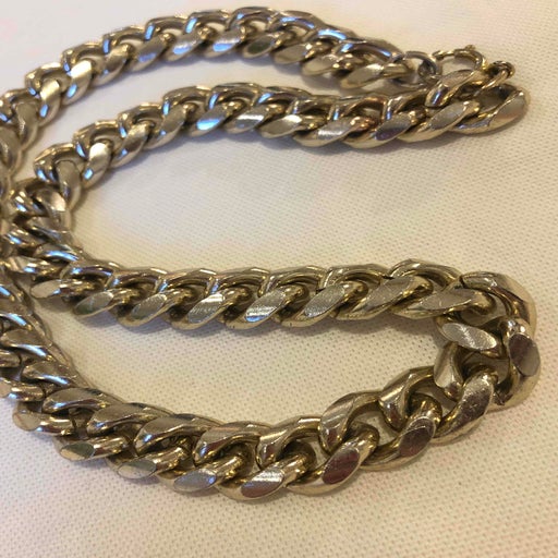 Silver metal necklace