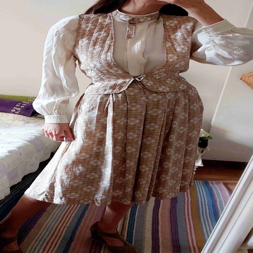 Louis Feraud set