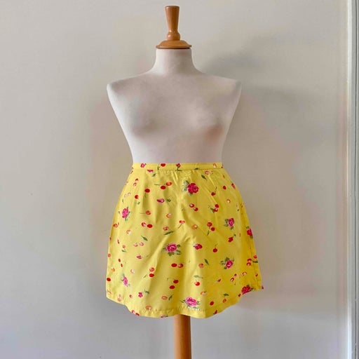 Floral mini skirt