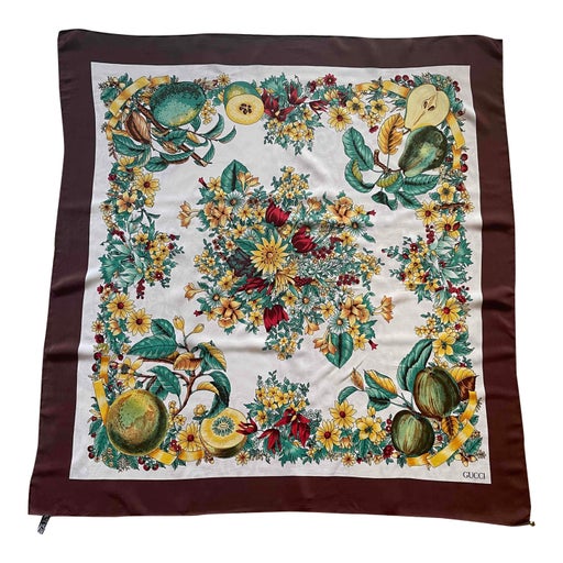 Gucci scarf
