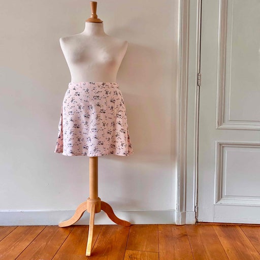 Floral mini skirt